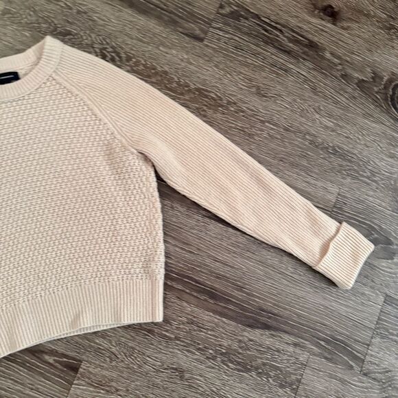 Club Monaco Mixed Stitch Shrunken Crewneck Sweater - Picture 4 of 9